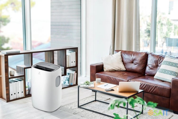 Кондиционер мобильный Electrolux Loft EACM-8 CL/N3 белый площ.21м2