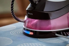 Парогенератор Philips PerfectCare Compact GC7842/40 2400Вт белый/фиолетовый