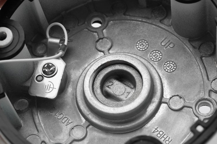 Монтажная коробка Hikvision DS-1280ZJ-XS