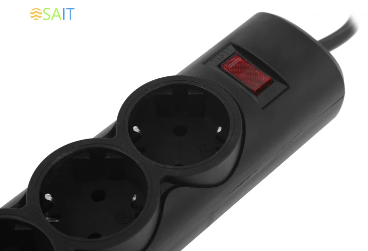 Сетевой фильтр Defender DFS 153 3м (6 розеток) черный (коробка)