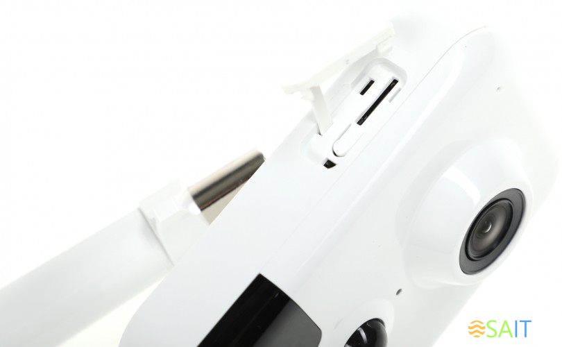 Камера видеонаблюдения IP HiWatch DS-I214(B)(2.8mm) 2.8-2.8мм цв. корп.:белый/черный