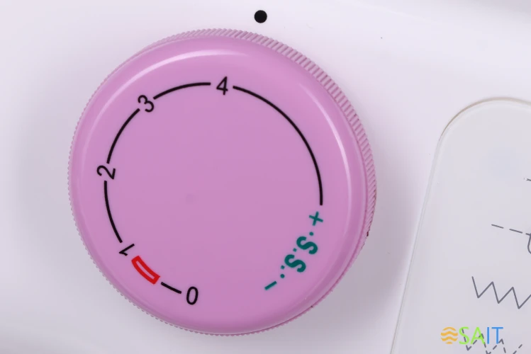 Швейная машина Comfort 28 белый