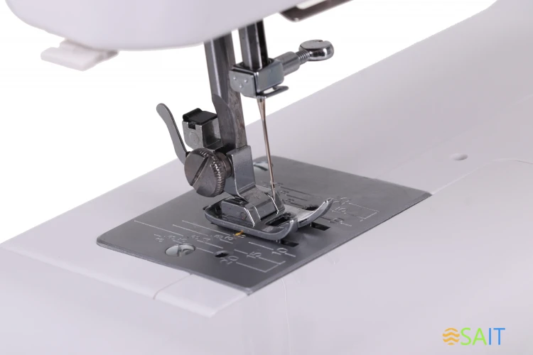 Швейная машина Comfort 28 белый