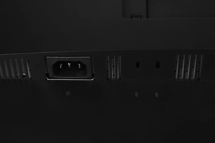 Монитор Lenovo 23.8" ThinkVision P24h-30 черный IPS LED 4ms 16:9 HDMI матовая HAS Piv 300cd 178гр/178гр 2560x1440 60Hz DP 2K USB 5.7кг