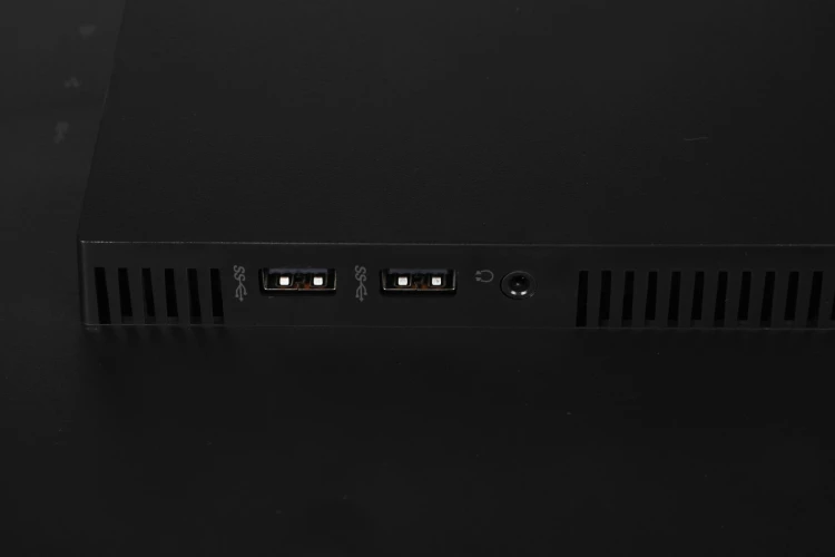 Монитор Lenovo 23.8" ThinkVision P24h-30 черный IPS LED 4ms 16:9 HDMI матовая HAS Piv 300cd 178гр/178гр 2560x1440 60Hz DP 2K USB 5.7кг