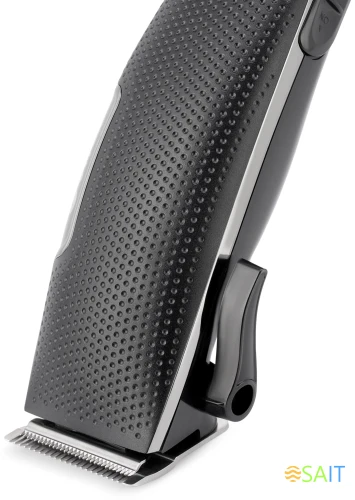 Машинка для стрижки Vitek VT-2520 черный (насадок в компл:4шт)