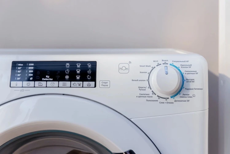 Стиральная машина Candy Smart Pro CSO4 276TWM-07 класс: A загр.фронтальная макс.:7кг белый инвертер