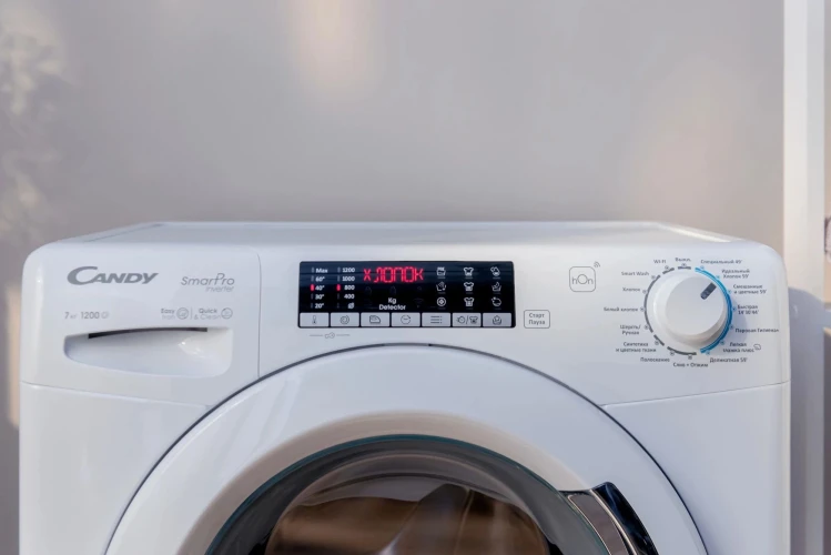 Стиральная машина Candy Smart Pro CSO4 276TWM-07 класс: A загр.фронтальная макс.:7кг белый инвертер