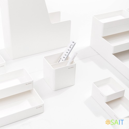 Подставка Deli ENS011WHITE Nusign 2отд. для письменных принадлежностей 84х84х86мм белый пластик