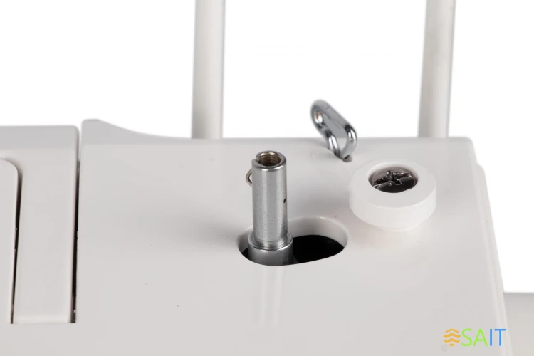 Швейная машина Janome L-394 белый