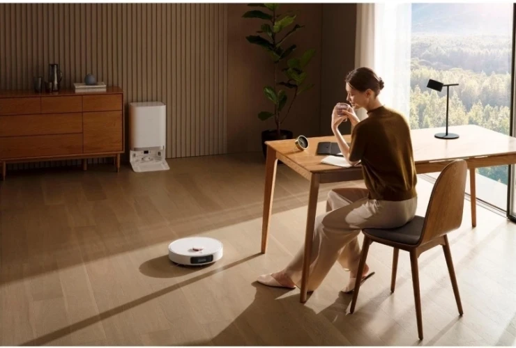 Пылесос-робот Xiaomi Robot Vacuum X20+ EU 75Вт белый