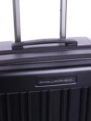 Чемодан Piquadro PQ LIGHT BV6700PQL/NO 23x55x40см поликарбонат черный