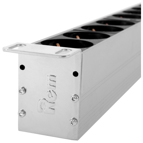 Блок распределения питания Rem R-32-16S-8C19-A-AM-1420-K верт.размещ. 16xSchuko 8xC19 базовые 32A клеммная колодка