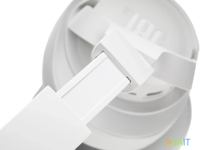 Гарнитура мониторные JBL Tune 720 BT 1.2м белый беспроводные bluetooth оголовье (JBLT720BTWHT)