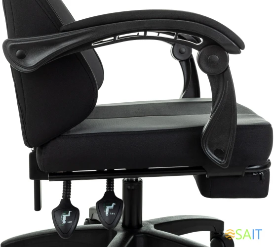 Кресло игровое Zombie Weaver черный/серый с подголов. крестов. пластик подст.для ног пластик черный