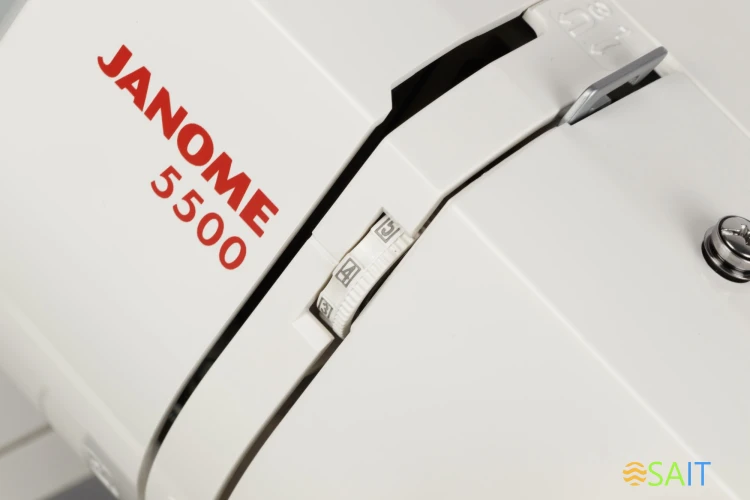 Швейная машина Janome 5500 белый