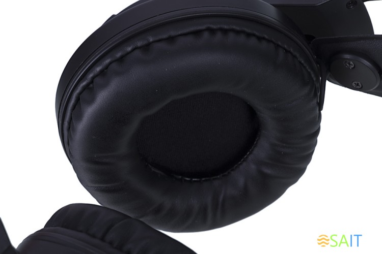 Наушники с микрофоном A4Tech Bloody J437 черный 1.8м мониторные USB оголовье (J437)