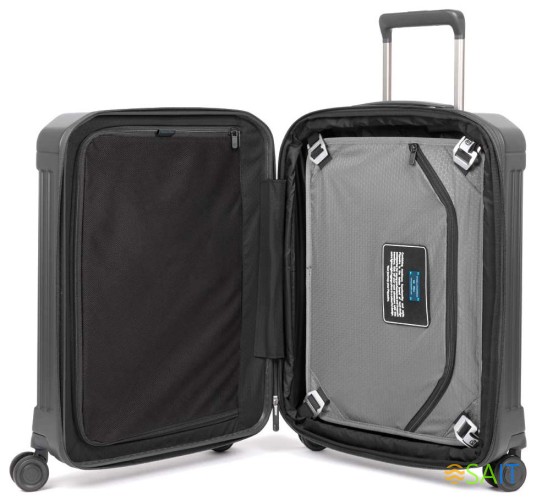 Чемодан Piquadro PQ LIGHT (BV5398PQL/NO) 40x55x23см 42л. 2.01кг. поликарбонат черный матов.