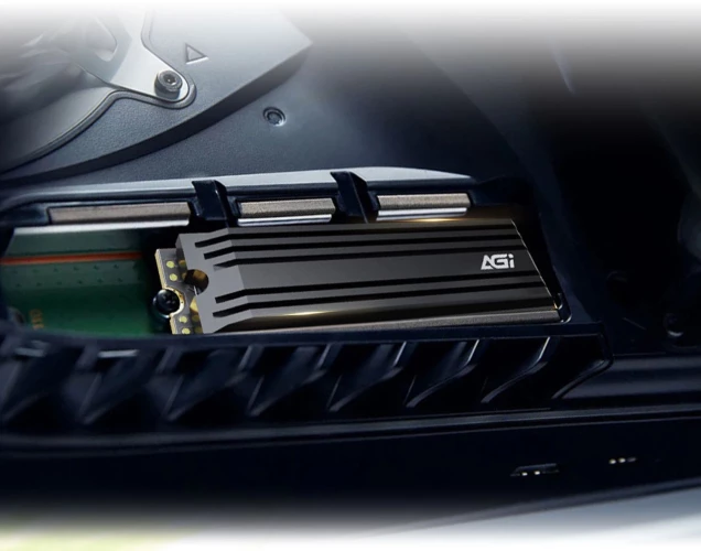 Накопитель SSD AGi PCIe 4.0 x4 1TB AGI1T0G44AI828 AI828 M.2 2280