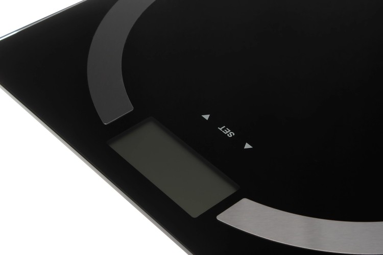 Весы напольные электронные Starwind SSP6051 макс.180кг черный