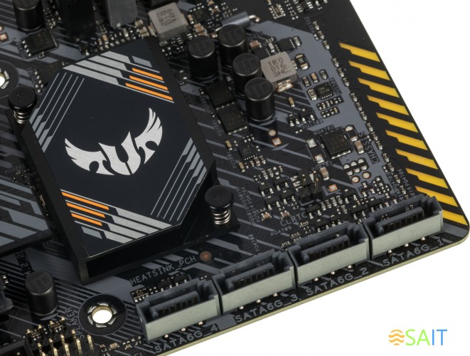 Материнская плата Asus TUF GAMING B550M-PLUS Soc-AM4 AMD B550 4xDDR4 mATX AC`97 8ch(7.1) 2.5Gg RAID+HDMI+DP