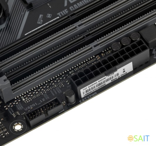 Материнская плата Asus TUF GAMING B550M-PLUS Soc-AM4 AMD B550 4xDDR4 mATX AC`97 8ch(7.1) 2.5Gg RAID+HDMI+DP