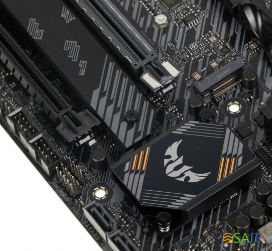 Материнская плата Asus TUF GAMING B550M-PLUS Soc-AM4 AMD B550 4xDDR4 mATX AC`97 8ch(7.1) 2.5Gg RAID+HDMI+DP