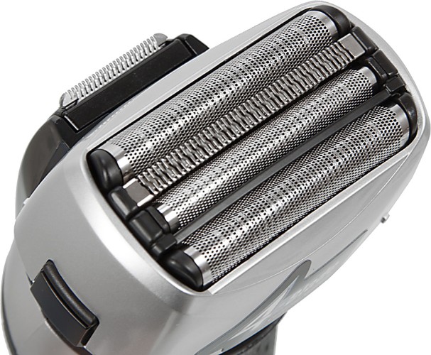 Бритва сетчатая Panasonic ES-RF31 реж.эл.:4 питан.:аккум. серебристый/черный