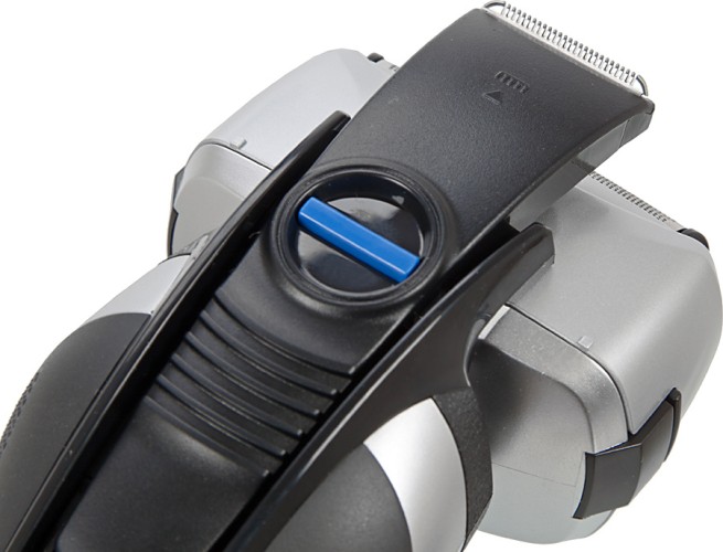 Бритва сетчатая Panasonic ES-RF31 реж.эл.:4 питан.:аккум. серебристый/черный