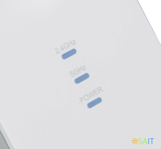 Повторитель беспроводного сигнала TP-Link RE450 AC1750 10/100/1000BASE-TX белый