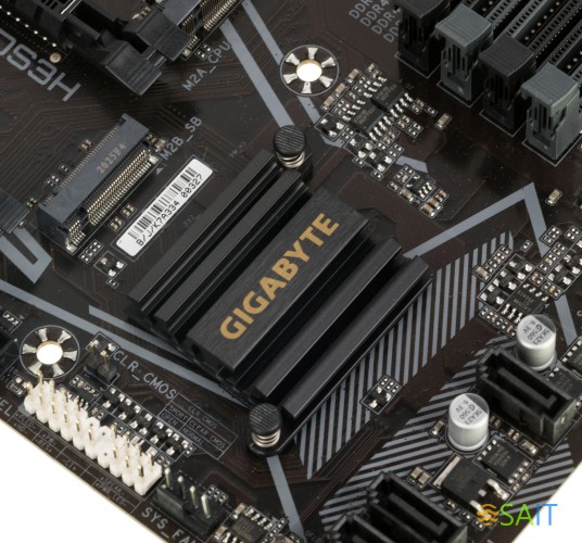 Материнская плата Gigabyte B550M DS3H Soc-AM4 AMD B550 4xDDR4 mATX AC`97 8ch(7.1) GbLAN RAID+DVI+HDMI