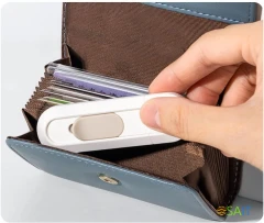 Нож канцелярский Deli ENS065-WH ENS065 шир.лез.12мм пластик белый