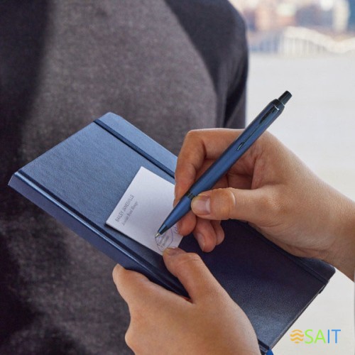 Ручка шариков. Parker IM Monochrome K328 (2172966) Blue PVD M син. черн. подар.кор.