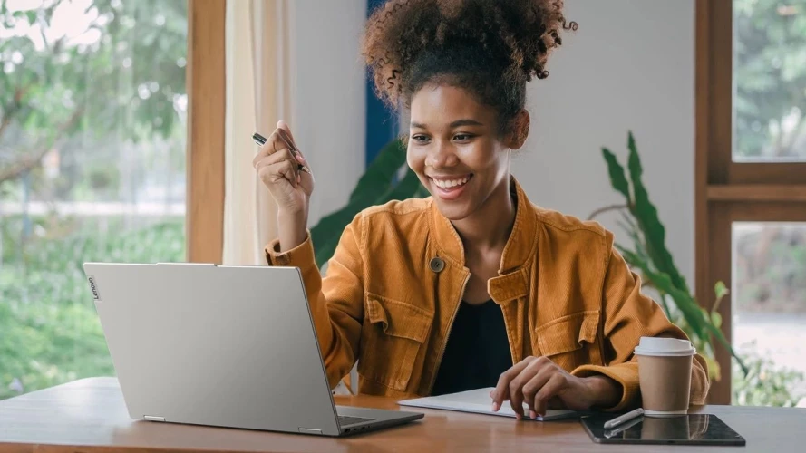 Ноутбук Lenovo IdeaPad 5 14IRU9 Core 7 150U 16Gb SSD1Tb Intel Graphics 14" OLED Touch WUXGA (1920x1200) noOS grey WiFi BT Cam (83DT0076RK)