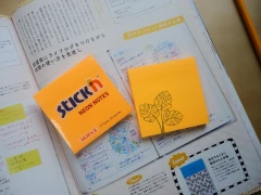 Блок самоклеящийся бумажный Stick`n 21164 76x76мм 100лист. 70г/м2 неон оранжевый