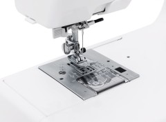 Швейная машина Janome Easy Jeans Heavy Duty 1800 белый