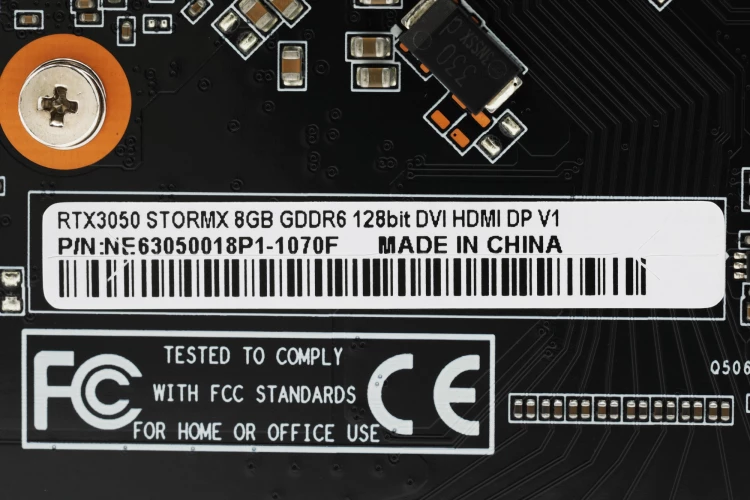 Видеокарта Palit PCI-E 4.0 PA-RTX3050 STORMX NVIDIA GeForce RTX 3050 8Gb 128bit GDDR6 1042/14000 DVIx1 HDMIx1 DPx1 HDCP Ret