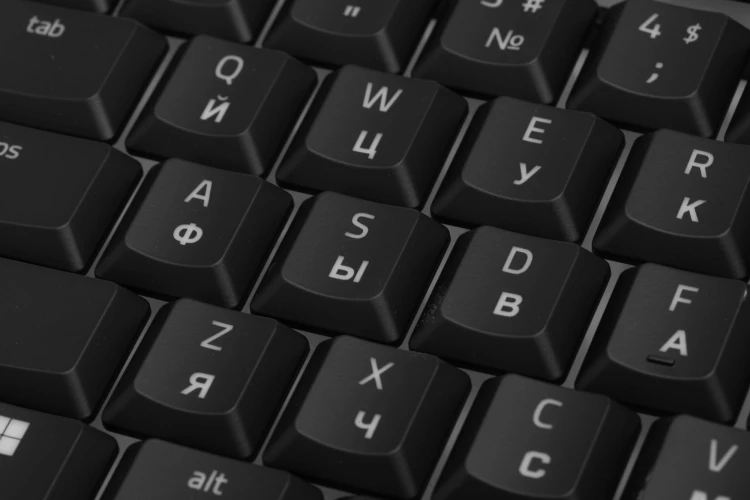 Клавиатура Razer Ornata V3 Tenkeyless черный USB Multimedia for gamer LED (подставка для запястий) (RZ03-04880100-R3M1) кабель 2м