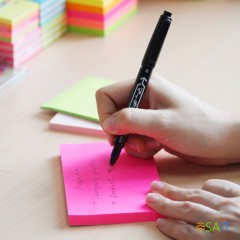 Блок самоклеящийся бумажный Stick`n 21166 76x76мм 100лист. 70г/м2 неон розовый