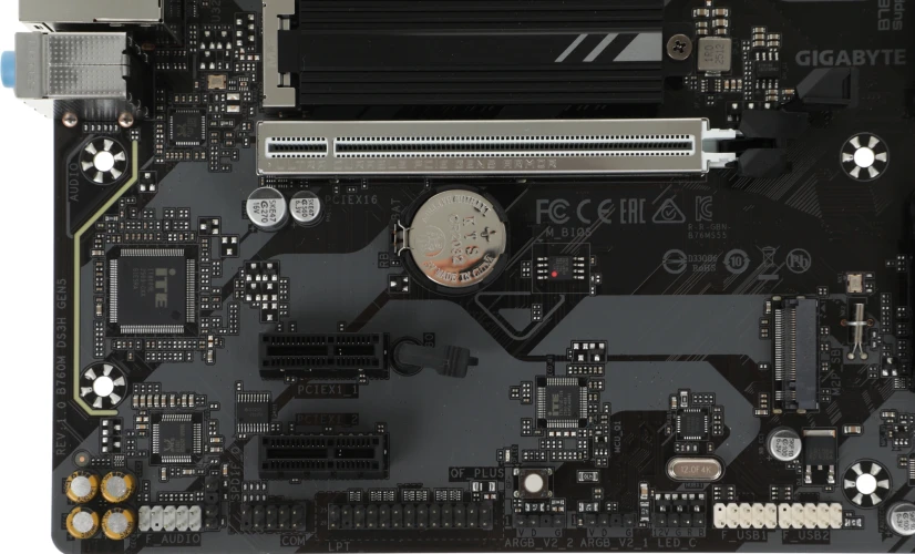 Материнская плата Gigabyte B760M DS3H GEN5 Soc-1700 Intel B760 4xDDR5 mATX AC`97 8ch(7.1) 2.5Gg RAID+VGA+HDMI+DP