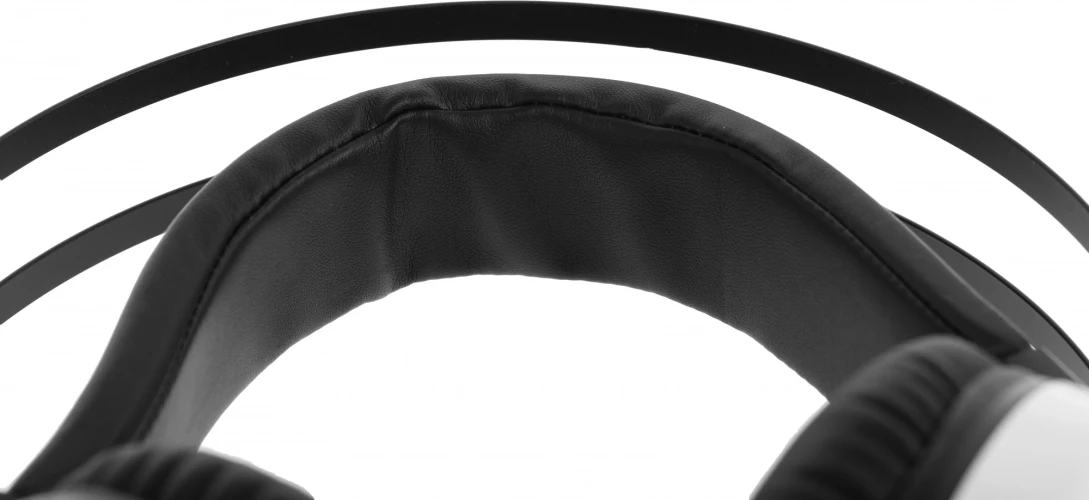 Наушники с микрофоном A4Tech Bloody G521 белый/черный 2.3м мониторные USB оголовье (G521 (WHITE))