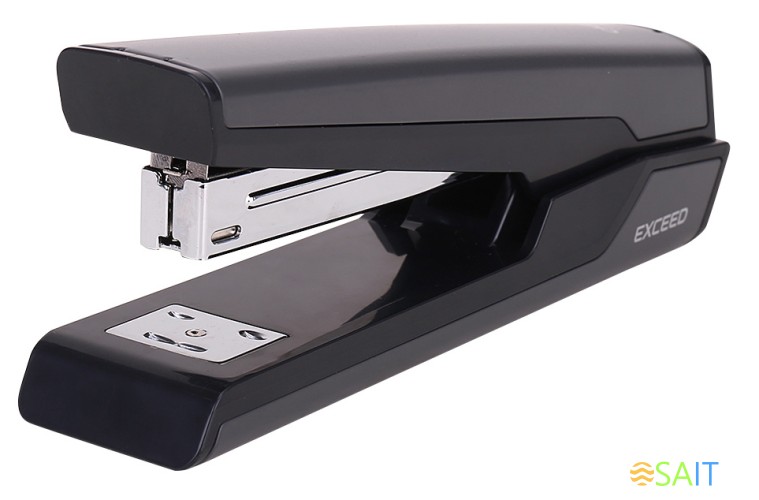 Степлер настольный Deli E0463Black Exceed 24/6 26/6 (25листов) черный 100скоб металл закрытый/открытый коробка