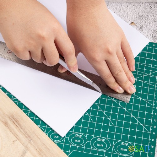 Нож канцелярский Deli E2034 Essential Metal Vivid Mini шир.лез.9мм фиксатор сталь серый