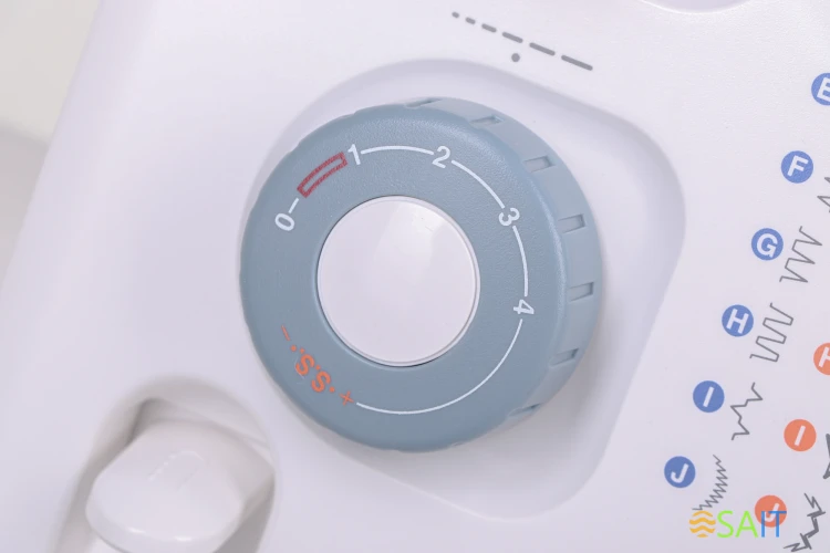 Швейная машина Janome 521 белый