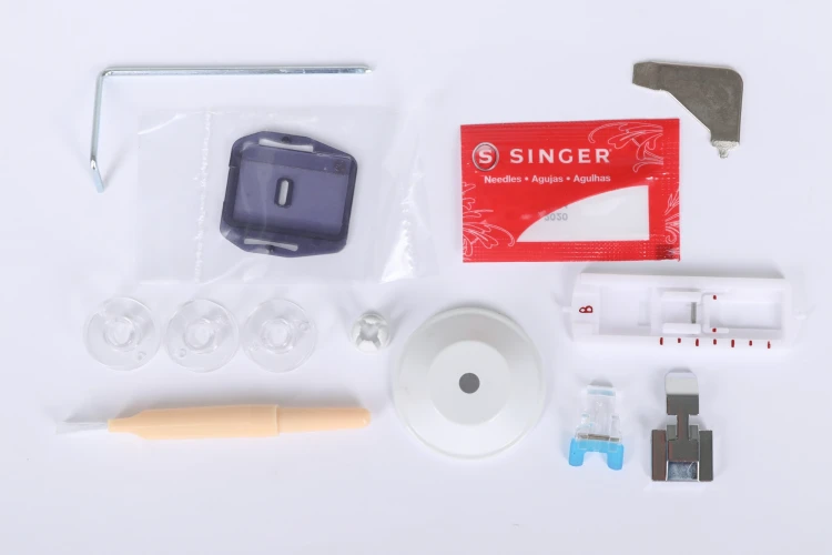 Швейная машина Singer Tradition 2259 белый