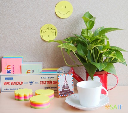 Блок самоклеящийся бумажный Stick`n 21358 67x67мм 250лист. 70г/м2 неон 5цв.в упак. вырубной "круг"