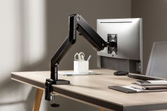 Кронштейн для мониторов Ultramounts UM730 черный 17"-45" макс.16кг крепление к столешнице поворот и наклон