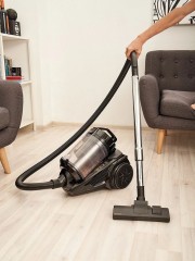 Пылесос Scarlett Золотая коллекция SC-VC80C307 2200Вт черный