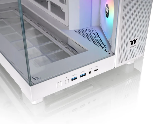 Корпус Thermaltake View 380 XL TG ARGB белый без БП ATX 5x120mm 2x140mm 2xUSB3.0 audio bott PSU