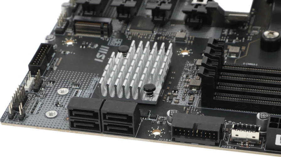 Материнская плата MSI PRO B850M-P WIFI SocketAM5 AMD B850 4xDDR5 mATX AC`97 8ch(7.1) 5Gigabit RAID+HDMI+DP